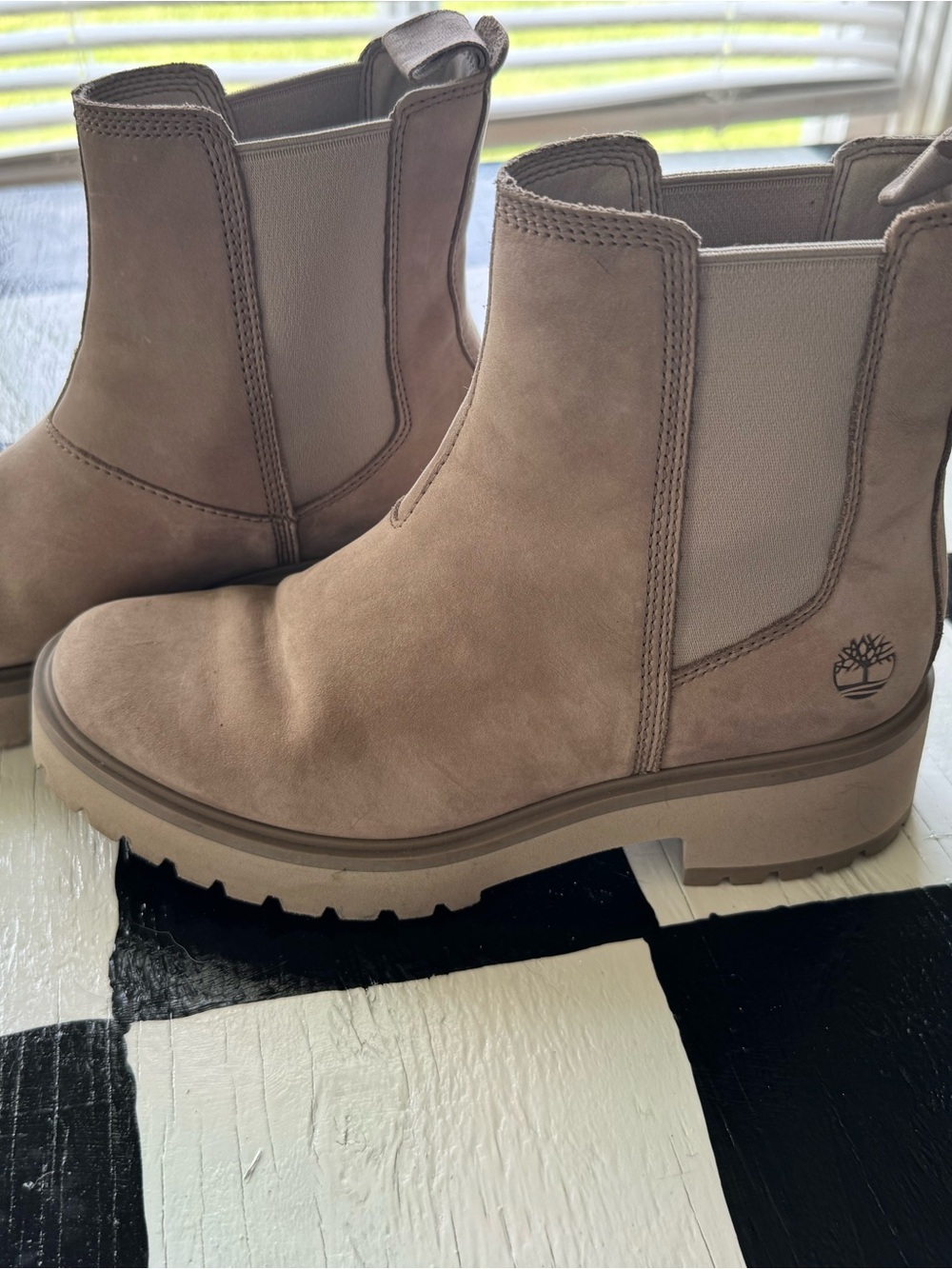 Timberland Women's Taupe Suede Chelsea Lug Boots